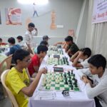 KHELNEWZ RAIPUR DESK जिला स्तरीय शतरंज स्पर्धा में अपूर्व, अनिका, भव्यम व अंशिका बनी विजेता